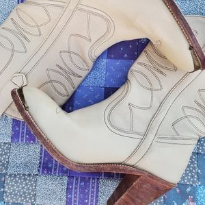 Vintage FRYE Embroidered Cream Ivory Cowboy Western Boots 9 B